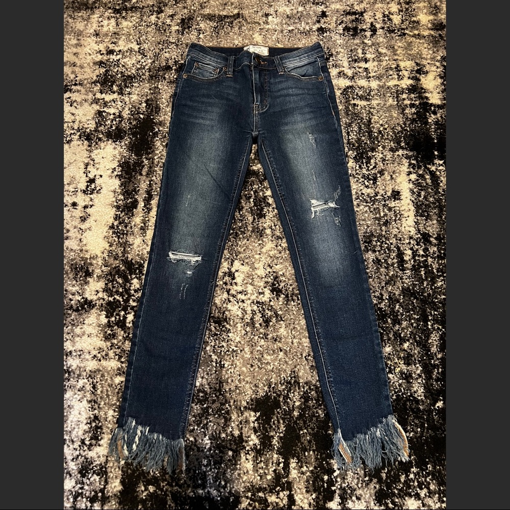 Free People Size 24 Skinny Frayed Ankle Jeans
